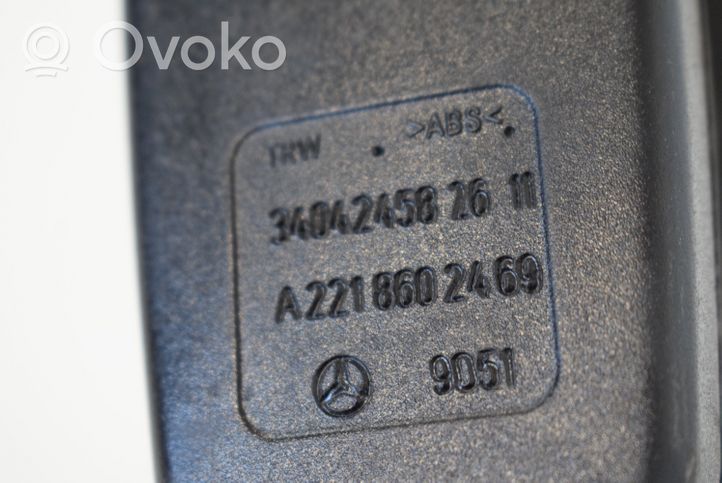 Volvo XC90 Klamra środkowego pasa bezpieczeństwa fotela tylnego A2218602469