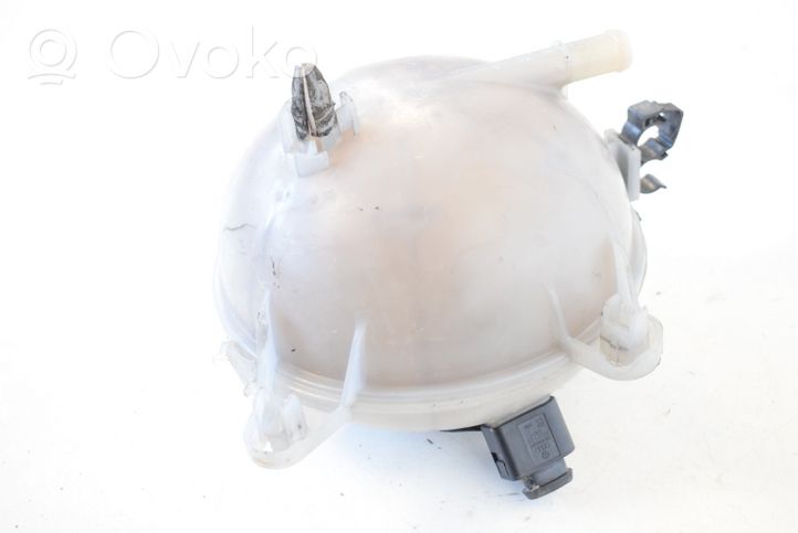 Audi TT TTS RS Mk3 8S Vase d'expansion / réservoir de liquide de refroidissement 5Q0121407A