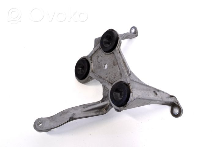 Mercedes-Benz SLC R172 Supporto pompa ABS A1724300410