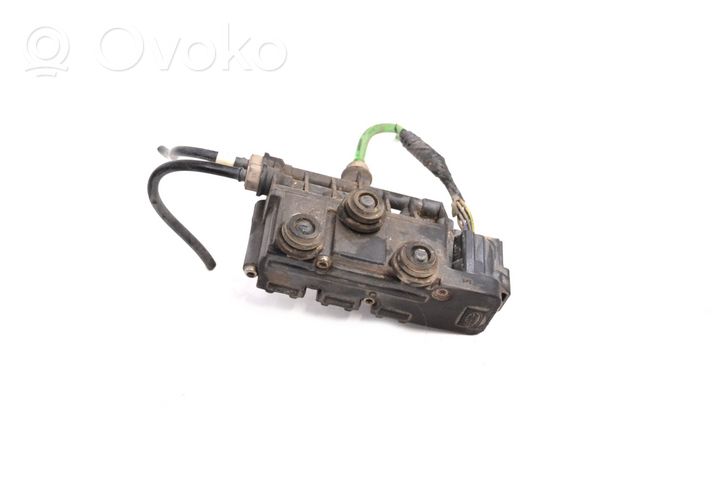 Land Rover Discovery 4 - LR4 Valvola di pressione Servotronic sterzo idraulico RVH000095