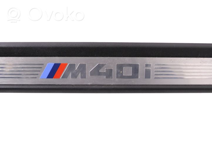 BMW X4 G02 B-pilarin verhoilu (yläosa) 8089579
