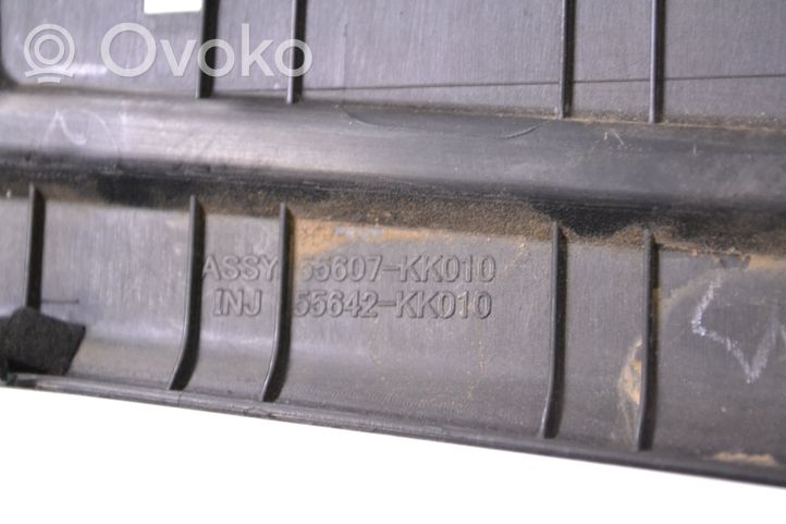 Toyota Hilux (AN120, AN130) Rivestimento pannello inferiore del cruscotto 55607KK010