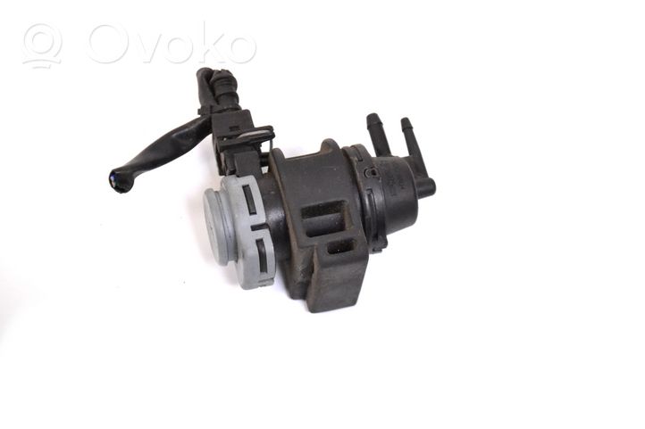 Infiniti FX Valve de freinage 8200575400