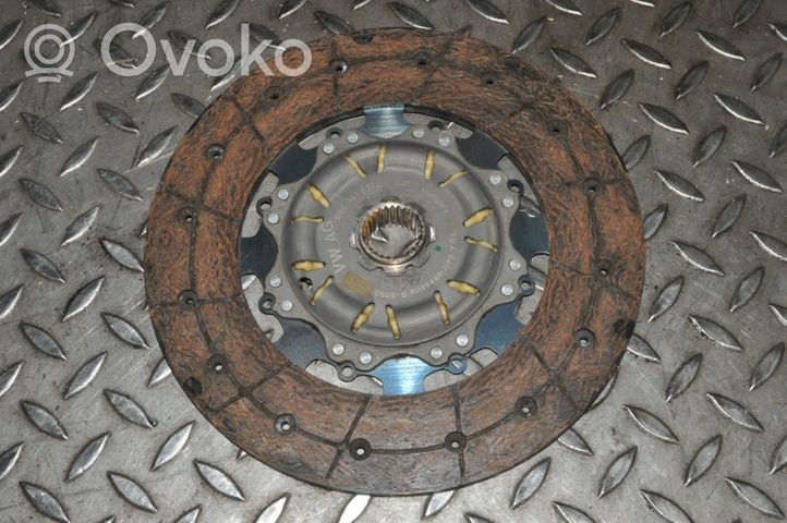 Volkswagen Crafter Sankabos komplektas 04L105266P