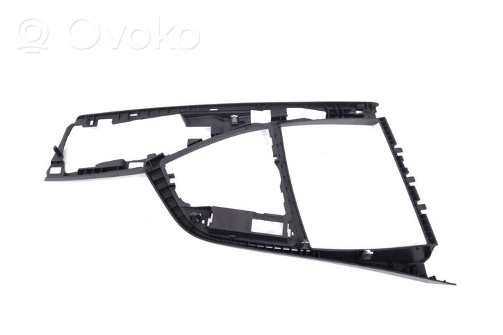 BMW 2 F22 F23 Kita centrinė konsolės (tunelio) detalė 9207313