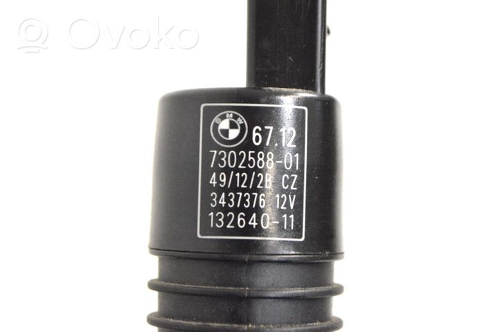 BMW 4 F32 F33 Pompa lavavetri parabrezza/vetro frontale 7302588