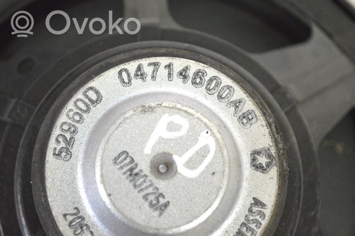 Dodge Nitro Haut-parleur de porte avant 04714600AB