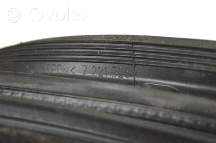 BMW 6 F12 F13 Etuoven kumitiiviste (kiinni ovessa) 7221326