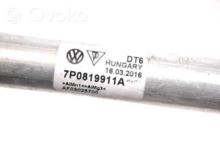 Volkswagen Touareg II Tuyau de liquide de refroidissement moteur 7P0819911A