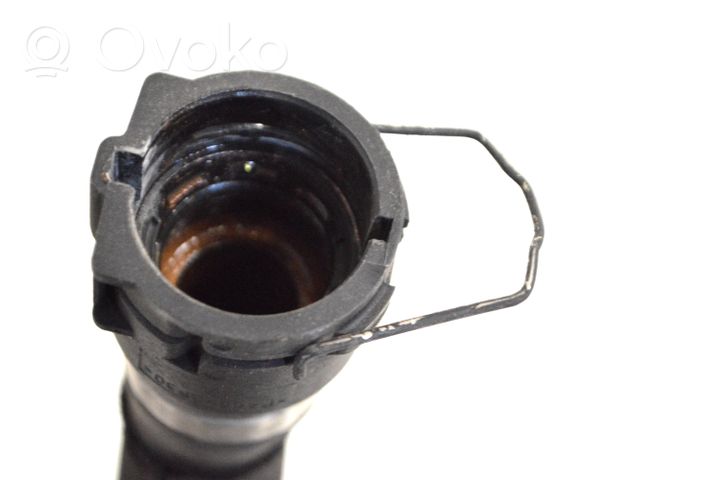 Iveco Daily 5th gen Tuyau de liquide de refroidissement moteur 5801471819