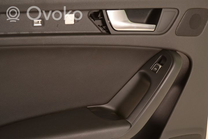 Audi A4 S4 B8 8K Rivestimento del pannello della portiera posteriore 