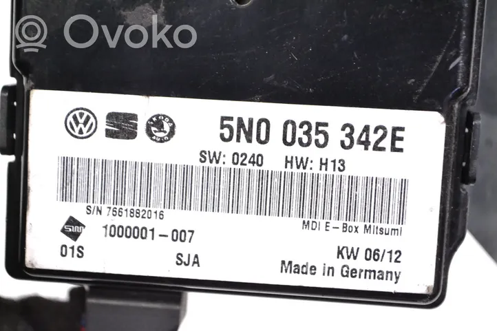 Skoda Octavia Mk2 (1Z) Connettore plug in AUX 5N003542E