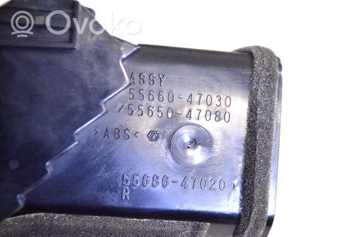 Toyota Prius (XW30) Kojelaudan tuuletussuuttimen suojalista 5566047030