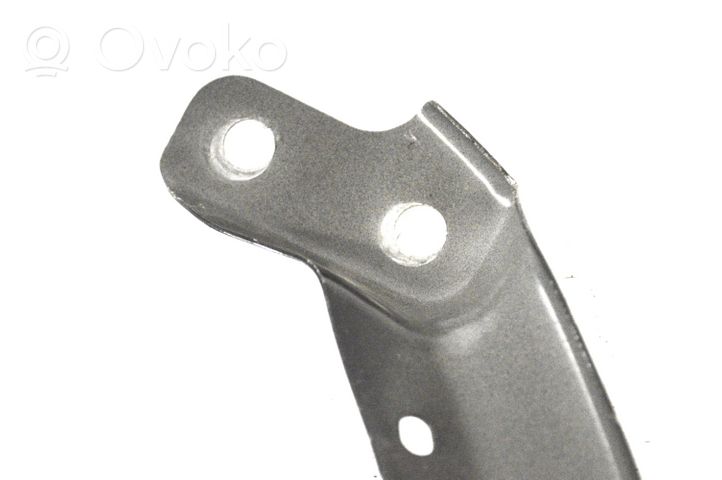 Nissan X-Trail T32 Fender mounting bracket 