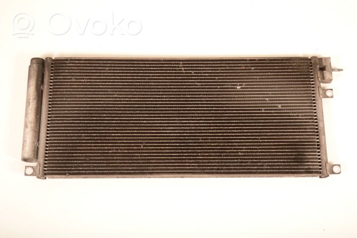 Opel Mokka X Radiador de refrigeración del A/C (condensador) 95321793