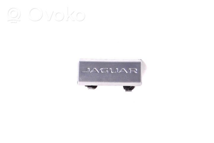 Jaguar XE Emblemat / Znaczek GX73045F44AA