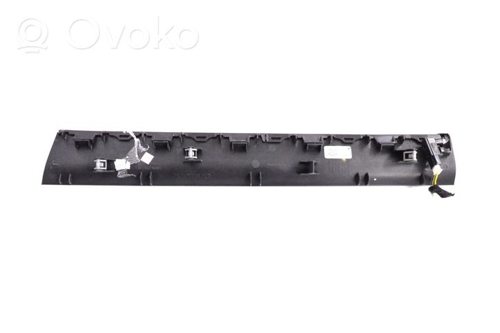 Volvo XC40 Ramka schowka deski rozdzielczej 31477775