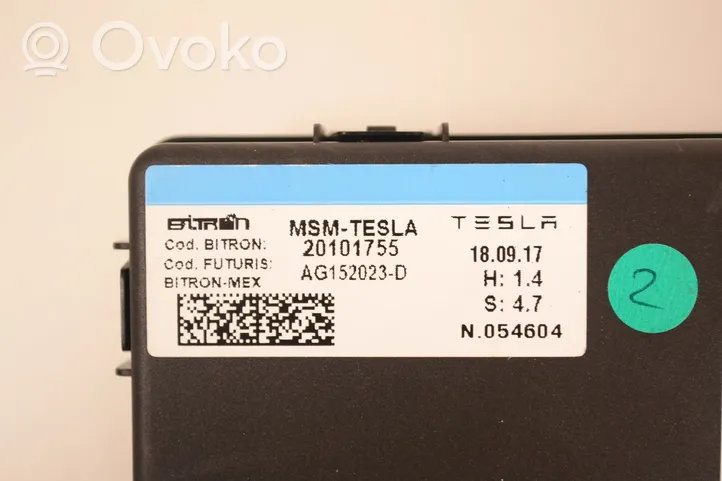 Tesla Model X Istuimen säädön moduuli 107762600C