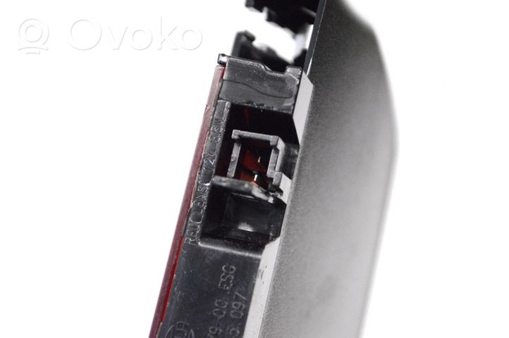 Audi A4 S4 B9 Trzecie światło stop 8W5945097