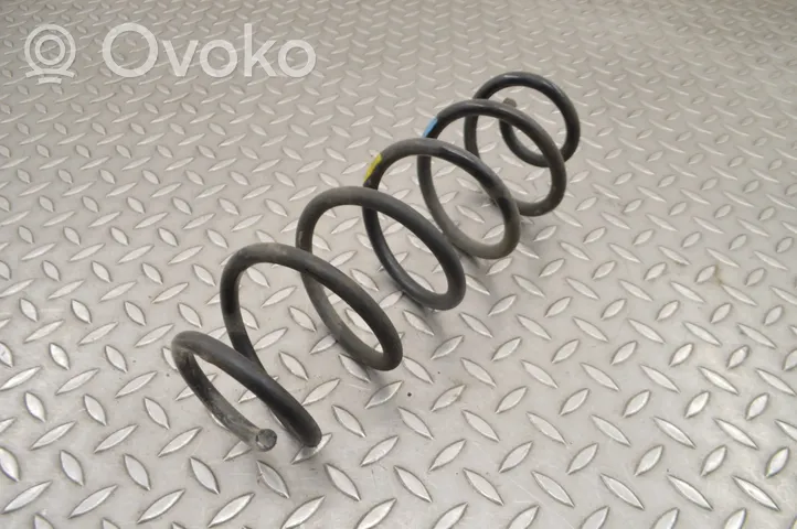 Toyota Prius (XW50) Rear coil spring 