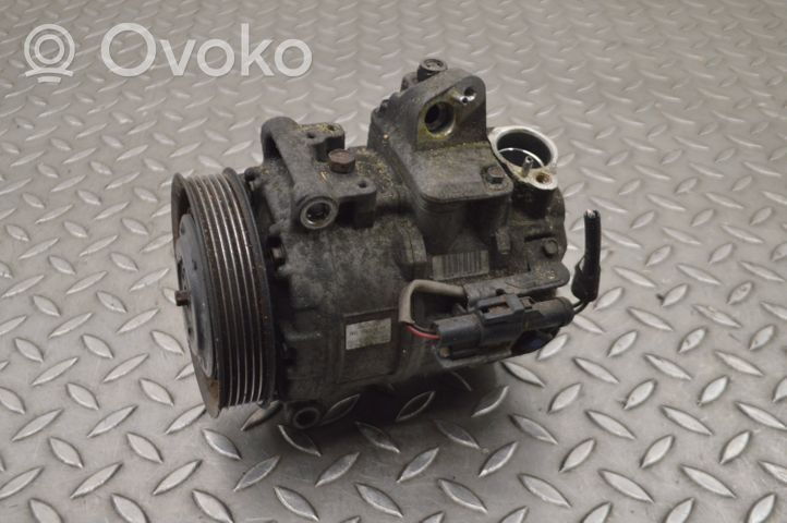 Jaguar XJ X350 Ilmastointilaitteen kompressorin pumppu (A/C) 6W9319D629AA