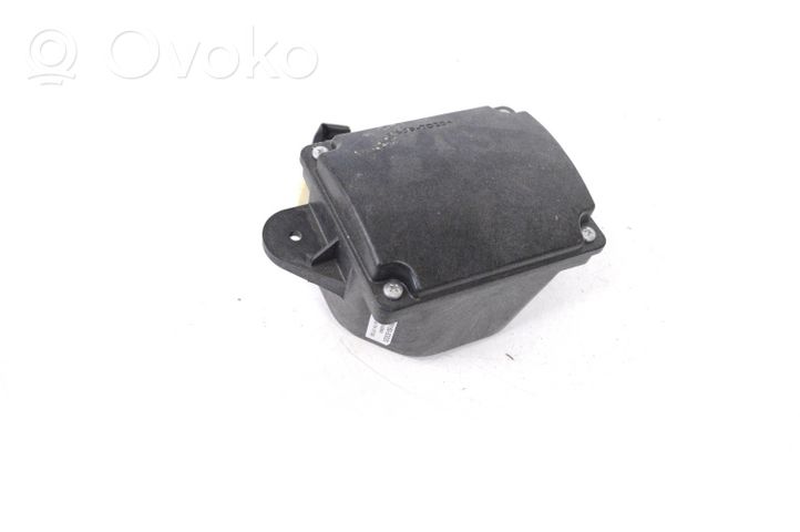 Lexus IS III XE30 Pannello altoparlante 8615053020