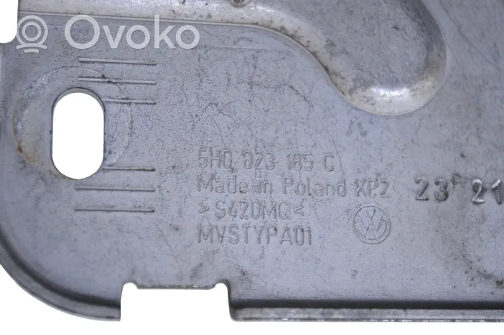 Volkswagen Golf VIII Konepellin lukituksen salpahaka 5H0823185C