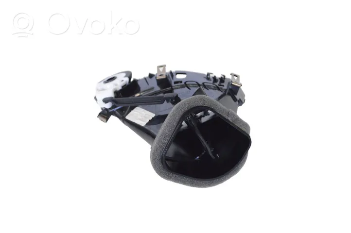 BMW 1 F40 Copertura griglia di ventilazione cruscotto 6823190