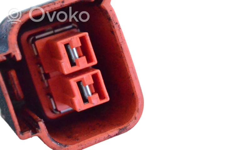 Toyota Prius (XW30) Otros cableados 8212247030A