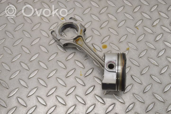 Toyota Corolla E210 E21 Piston 010833