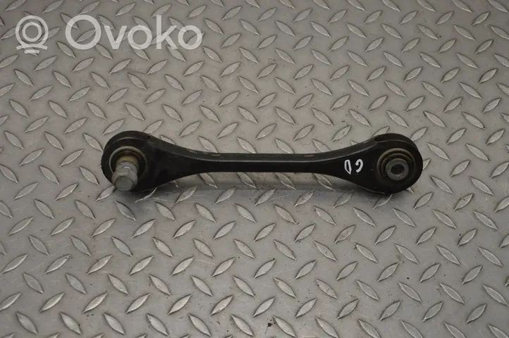 Volkswagen Golf VIII Braccio di controllo sospensione posteriore superiore/braccio oscillante 5Q0501529G