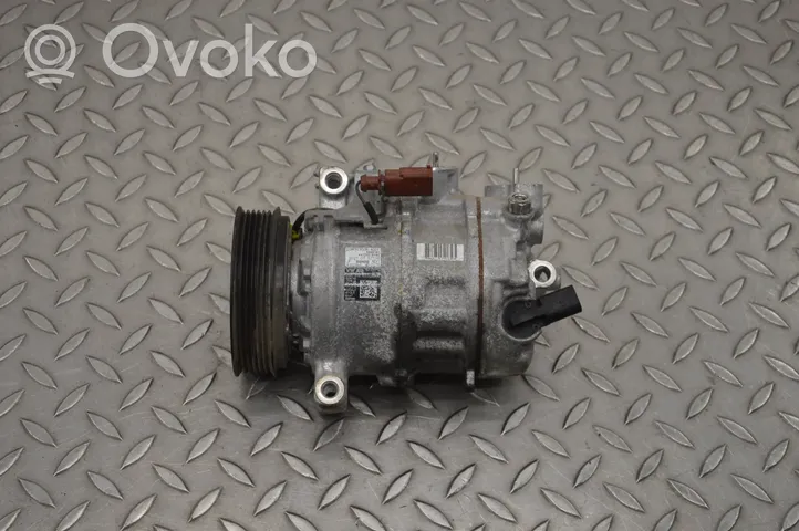 Volkswagen Golf VIII Compressore aria condizionata (A/C) (pompa) 3Q0816803D