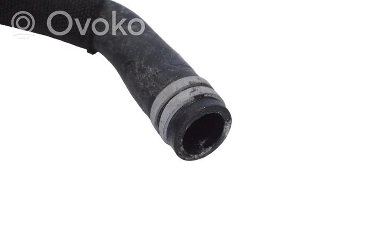 Porsche Taycan 9J1 Tubo flessibile del liquido di raffreddamento del motore 9J1815567