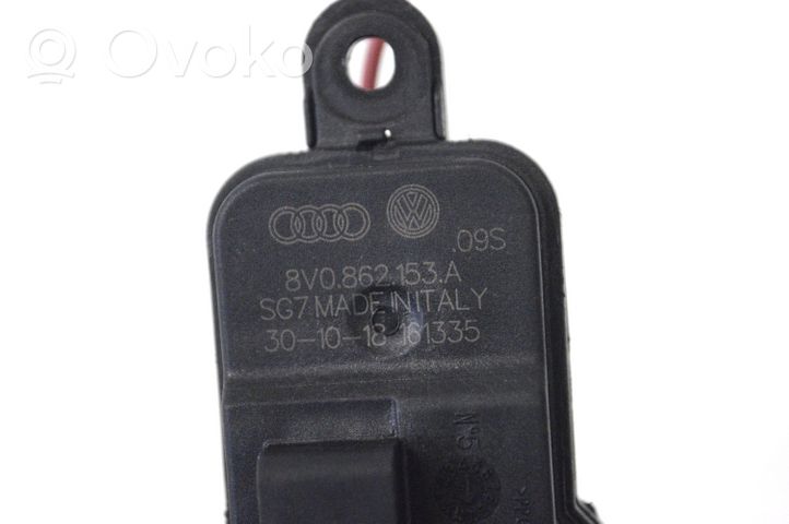 Audi A4 S4 B9 Siłownik klapki wlewu paliwa 8V0862153A