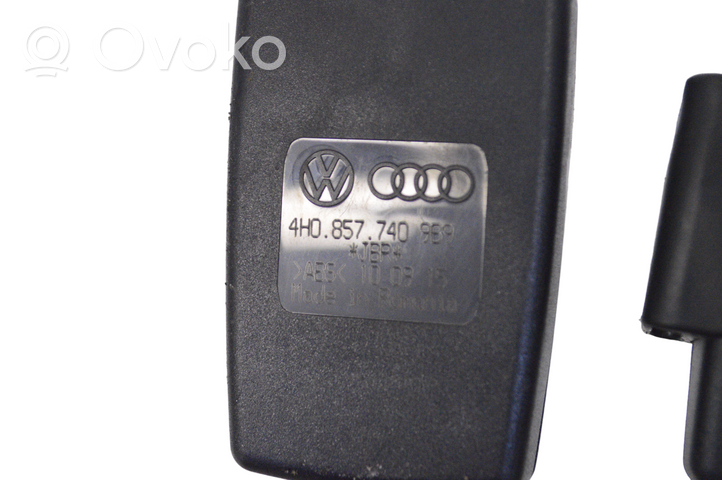 Audi A8 S8 D4 4H Klamra środkowego pasa bezpieczeństwa fotela tylnego 4H0857740