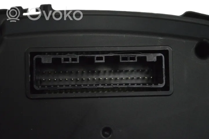 SsangYong Tivoli Geschwindigkeitsmesser Cockpit 8022035070