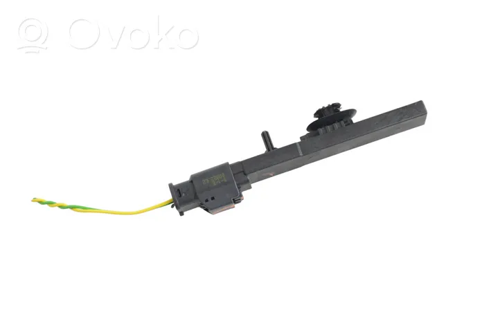 Peugeot 208 Antenna GPS E1136485A