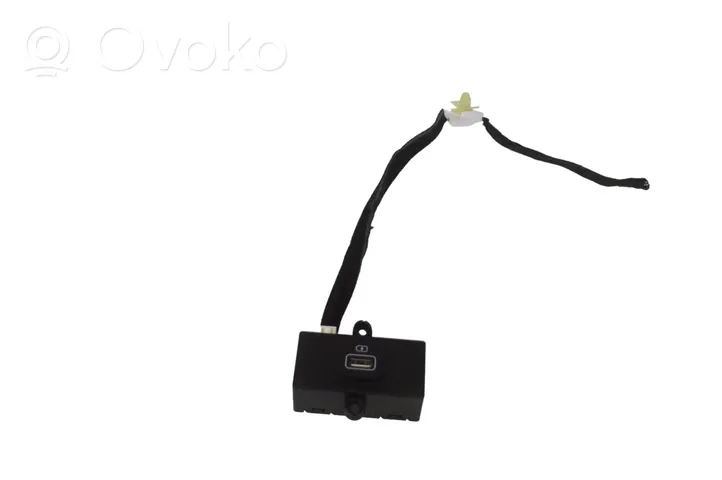 KIA Sorento IV Gniazdo / Złącze USB 96125P2500