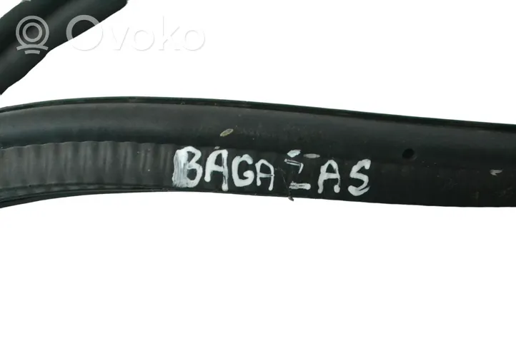 BMW 3 E46 Trunk rubber seal (body) 