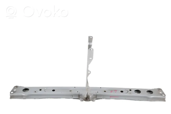 Toyota Prius (XW50) Traverse inférieur support de radiateur 