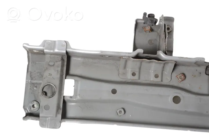 Toyota Prius (XW50) Staffa del pannello di supporto del radiatore parte superiore 46899