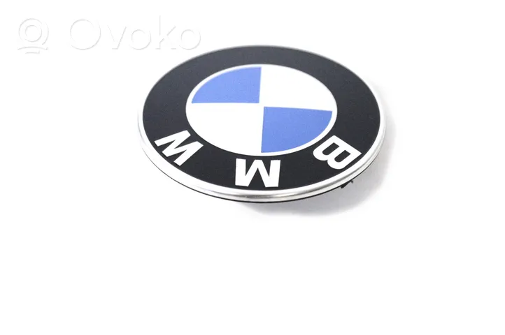 BMW 5 G30 G31 Mostrina con logo/emblema della casa automobilistica 7463715
