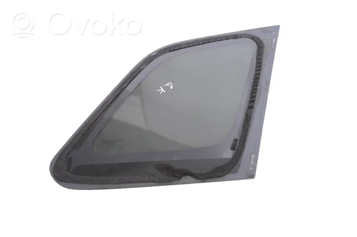 Suzuki Vitara (LY) Fenêtre latérale avant / vitre triangulaire 43R011401