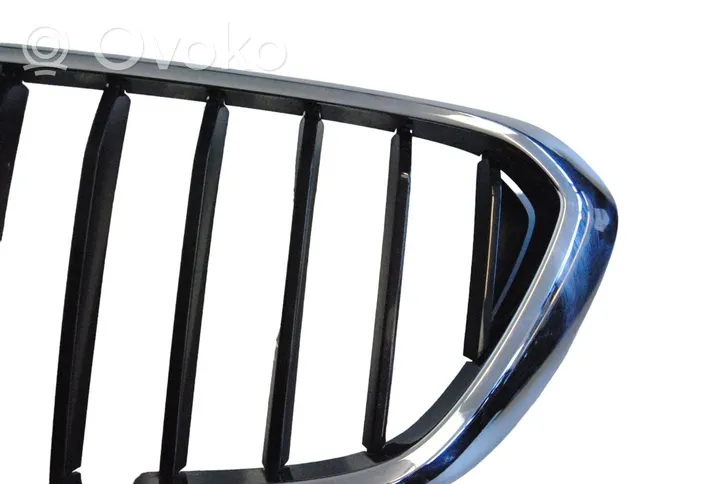 BMW 6 G32 Gran Turismo Grille calandre supérieure de pare-chocs avant 7412421