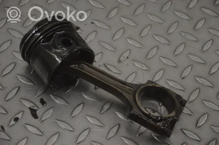 Volvo XC90 Piston 