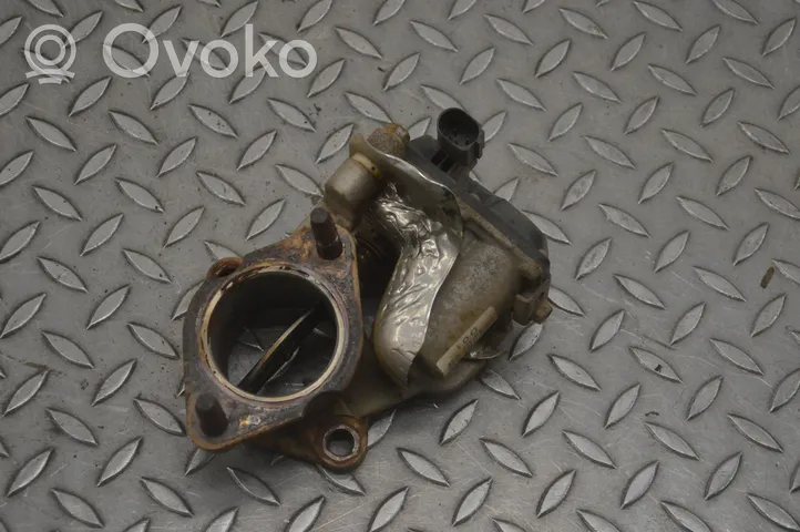 Hyundai Santa Fe EGR valve 284622F700