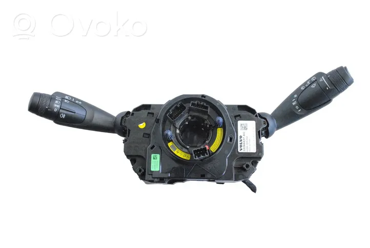 Volvo XC40 Leva/interruttore dell’indicatore di direzione e tergicristallo 32266827