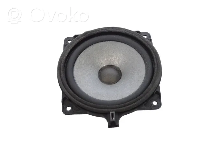 Hyundai Santa Fe Front door speaker 963302W100