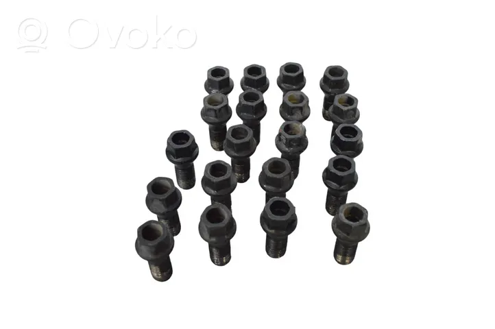 Alfa Romeo Stelvio Nuts/bolts 