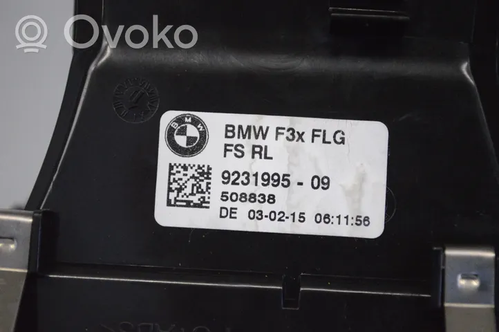 BMW 4 F32 F33 Kojelaudan hansikaslokeron lista 9231995